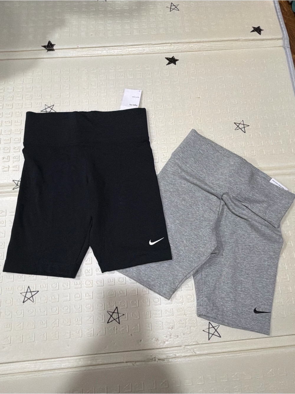 Nike Black and Gray Leggings Shorts - 2 Pack
